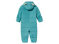 Ein blauer Baby-Overall mit Kapuze für den Winter.