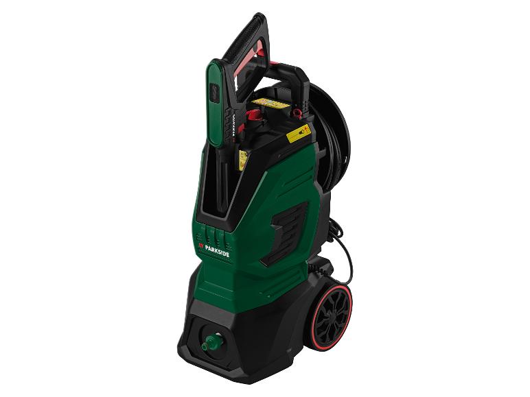 Parkside Hochdruckreiniger mit integrierter Lanze und Schlauch.