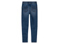 Eine blaue Skinny Jeans von hinten.