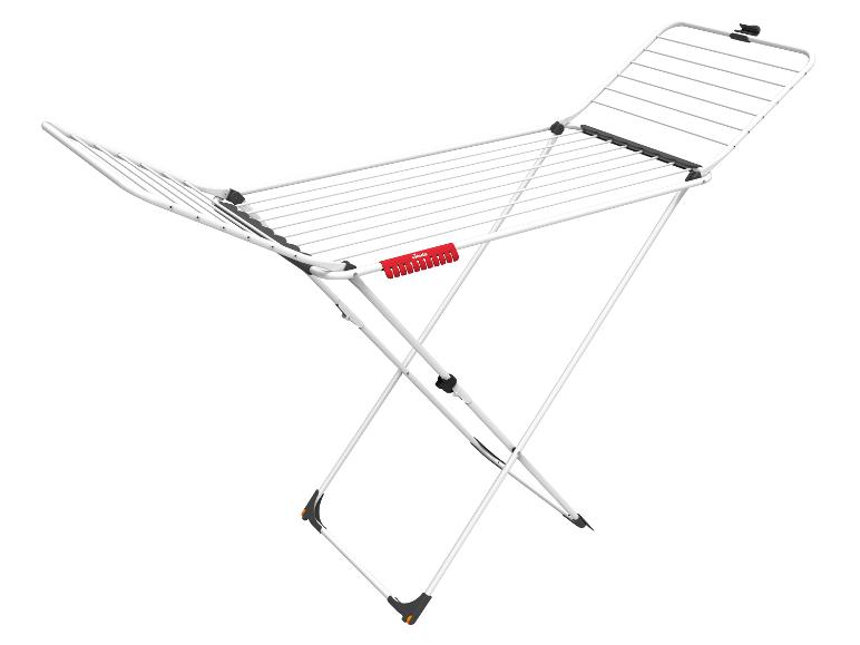 Weißer Wäscheständer mit roten und schwarzen Details.