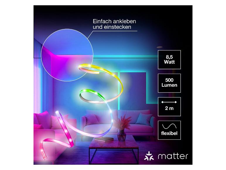 LED-Lichtleiste beleuchtet ein Wohnzimmer, mit Produktmerkmalen: 8.5W, 500lm, 2m, flexibel.