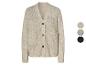 Beige Strickjacke mit Taschen.
