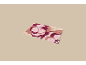 Badematte mit Blumenmuster in Rosa und Bordeaux.