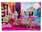 Barbie Adventskalender mit Puppe und Modeaccessoires.