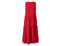 Ein rotes langes Sommerkleid.