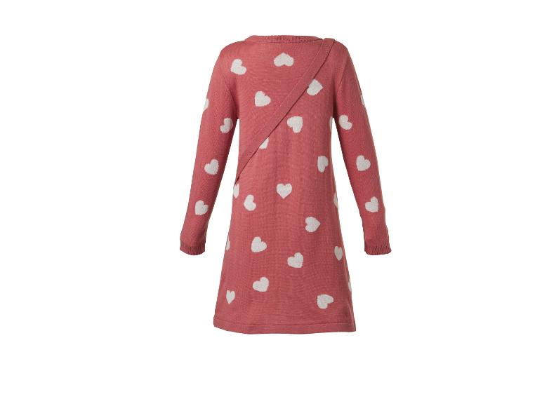 Kinderkleid mit langen Ärmeln und Herzmuster, in Rosa.