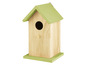 Ein hölzernes Vogelhaus mit einem grünen Dach.