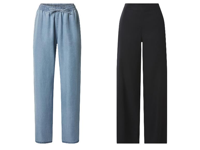 Blaue Jeans-Culottes und schwarze Culottes.