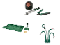 Lötzubehör-Set mit Entlötpumpe, Seitenschneider und einer Helferstation.