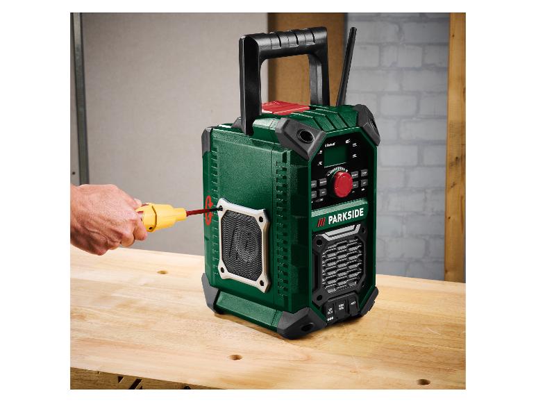 PARKSIDE Baustellenradio mit Bluetooth, USB und AUX, mit Schraubendreher eingestellt
