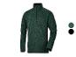 Grüne Herren-Fleecejacke mit Reißverschluss und schwarzem Kragen.