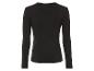 Ein schwarzes Langarmshirt aus Rippstrick.