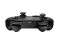 Schwarzer Gamecontroller mit Tasten und Joysticks, von oben gesehen.