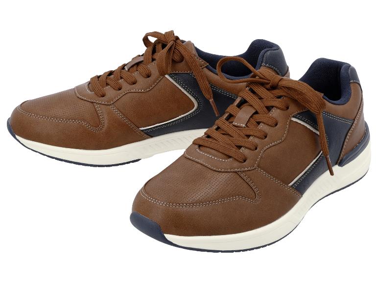 Paar Herren-Sneaker in Braun und Marineblau mit weißen Sohlen