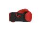 Roter Boxhandschuh mit schwarzem Netz.