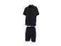 Herren-Set aus schwarzem Kurzarmhemd und Shorts.