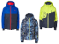 Drei Kinder-Winterjacken: eine blau-marine, eine blau-camouflage und eine neongelb-marine.