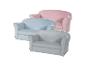 Kinder-Samtsofas in Rosa, Blau und Grau, in verschiedenen Größen.