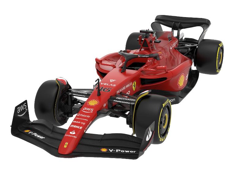 Ein roter Ferrari Formel-1-Rennwagen mit Sponsoren wie AWS, Shell und Santander.
