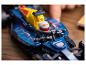 Ein Lego Red Bull Formel-1-Rennwagen mit Fahrerfigur.