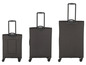 Drei schwarze Koffer mit Rollen in verschiedenen Größen.