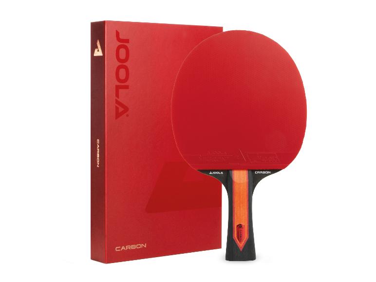 Roter Tischtennisschläger mit schwarzem Griff und passender roter Verpackung.