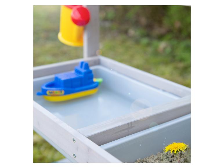Kinderspiel-Wasserspieltisch mit blauem Boot und gelber Gießkanne.