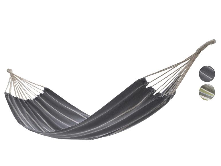 Gestreifte Hängematte, grau mit weißen Streifen, mit zwei runden Stoffmustern.