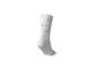 Weißer Socken mit grünen Alphabetbuchstaben: A, B, N, G, H, O, P, U, V.