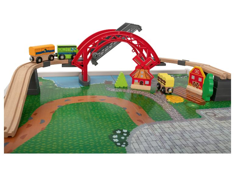 Holzeisenbahn Spieltisch, 100-teilig
