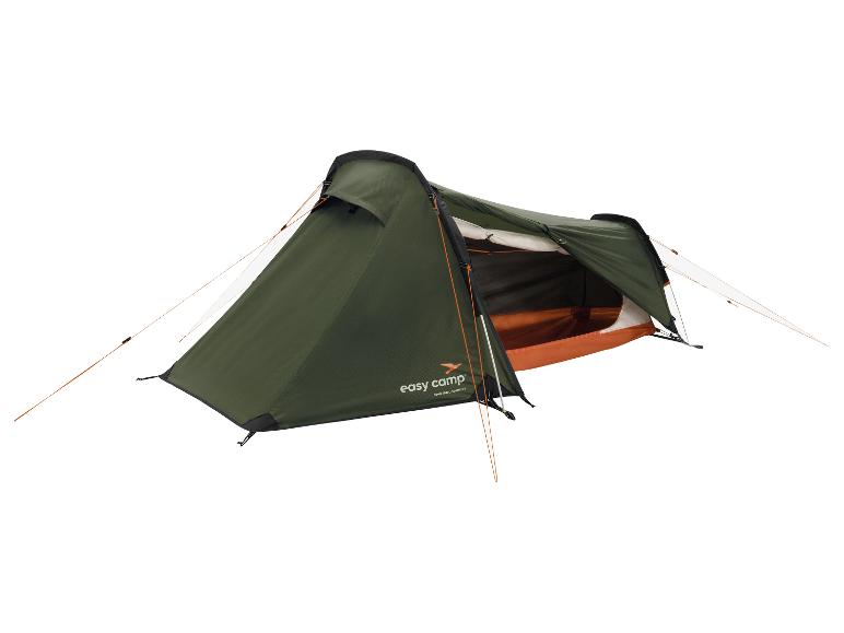 Ein grünes Easy Camp-Zelt mit orangefarbenen Details.