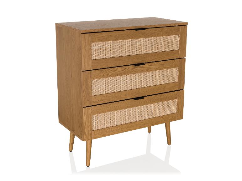 Holzkommode mit drei Schubladen mit Rattanfronten, auf schrägen Beinen.