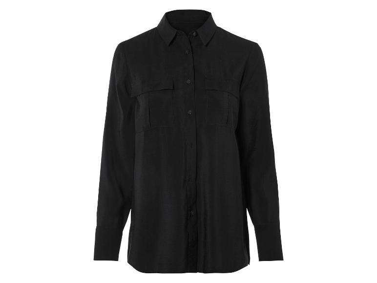 Eine schwarze Bluse mit langen Ärmeln und Knöpfen.