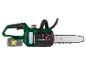 Grüne Parkside Akku-Kettensäge mit schwarzem Griff und silberner Kette.