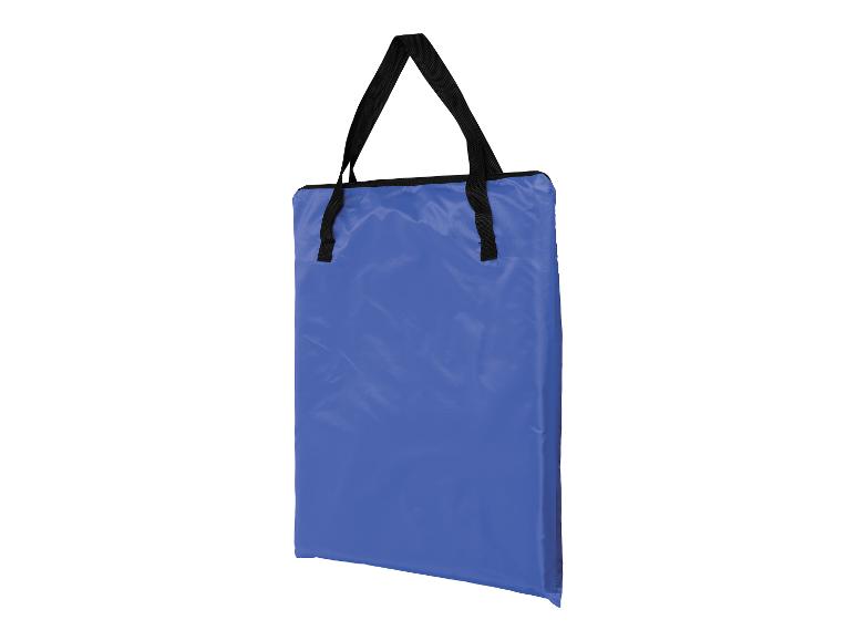 Blaue Einkaufstasche mit schwarzen Griffen