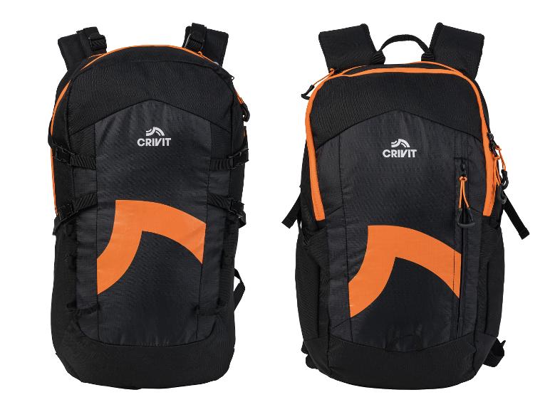 Zwei schwarze Crivit Rucksäcke mit orangefarbenen Details, von vorne und leicht seitlich gezeigt.