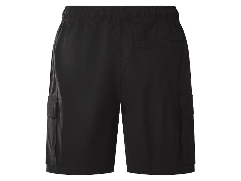 Schwarze Herren-Cargoshorts mit elastischem Bund und Taschen.