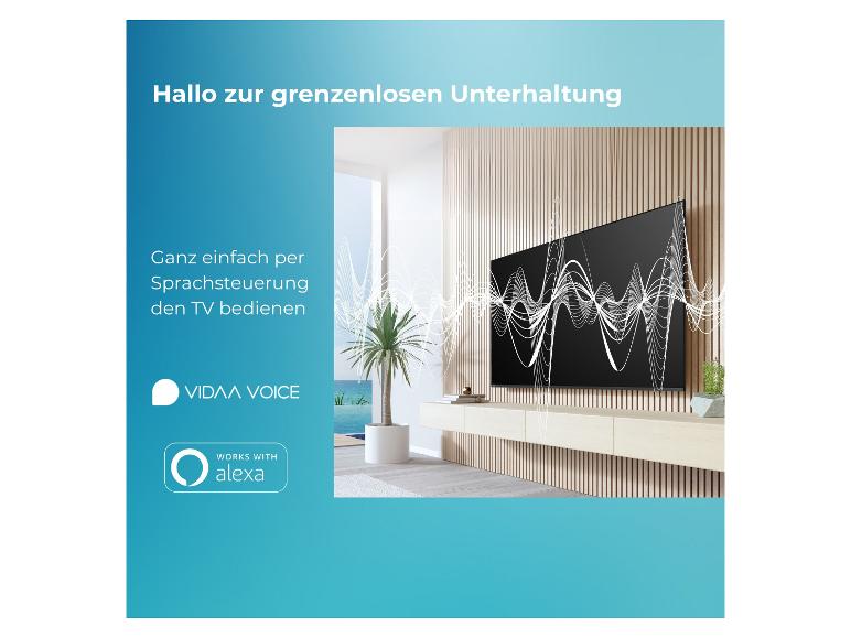 Fernseher mit Sprachsteuerung, mit den Texten „VIDAA VOICE“ und „WORKS WITH alexa“.