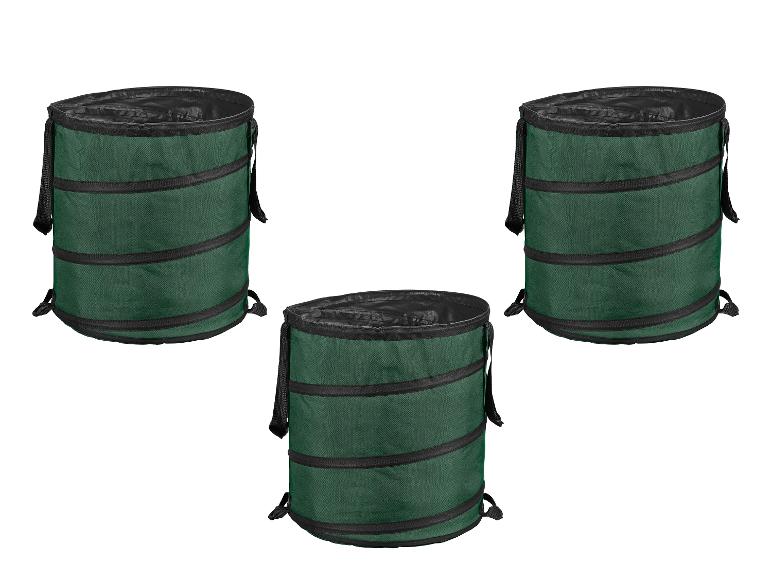 Drei grüne, faltbare Gartenabfallsäcke.