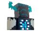 Minecraft Warden Actionfigur mit leuchtend blauer Brust und pixeligen Details.