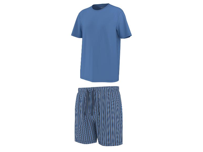 Herrenschlafanzug mit unifarbenem blauem T-Shirt und blau gestreiften Shorts.