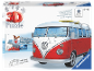 3D-Puzzle eines klassischen rot-weißen Campingbusses mit beweglichen Rädern.