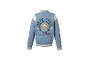 Blaue Jacke mit Teddybär-Aufdruck und „NEW YORK ALLSTARS“-Schriftzug auf dem Rücken.