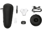 Ein Set aus Elektrorasierer-Zubehör, bestehend aus Reiseetui, Reinigungsbürste, Klingenschutz, Ladekabel, Öl, USB-Adapter und Ladestation.