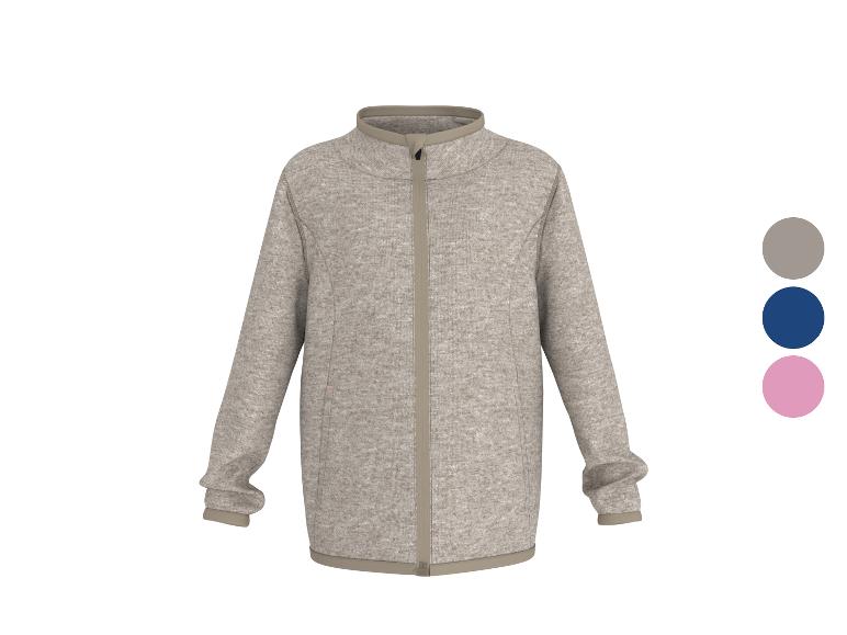 Beige Fleecejacke mit Reißverschluss und drei Farboptionen.
