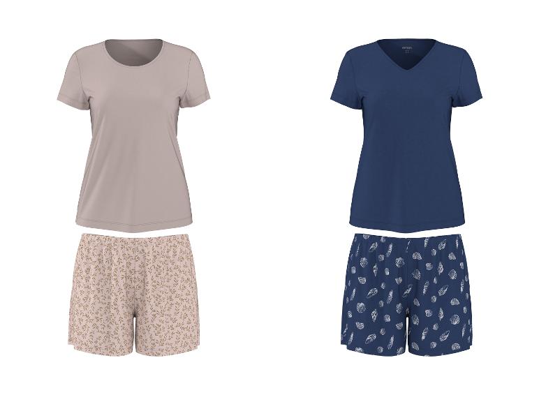 Zwei Damen-Kurzpyjamas: ein beiger mit Pflanzenmuster und ein marineblauer mit Muschelmuster.