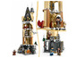 Ein LEGO Harry Potter Turm mit Harry Potter, Eulen und einer Spinne.