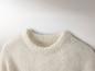 Nahaufnahme des Kragens des ESMARA® Damen Mohair-Mix-Premium-Pullovers