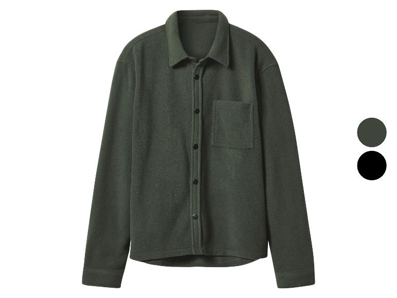Dunkelgrüne Fleecejacke mit Knöpfen und Brusttasche.