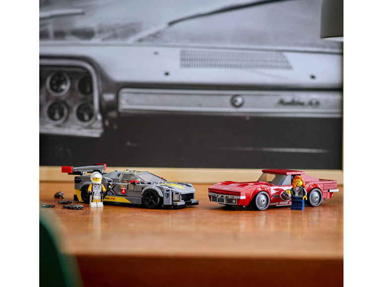 Gehe zu Vollbildansicht: LEGO® Speed Champions 76903 »Chevrolet Corvette C8.R und 1969 Chevrolet Corvette« - Bild 3